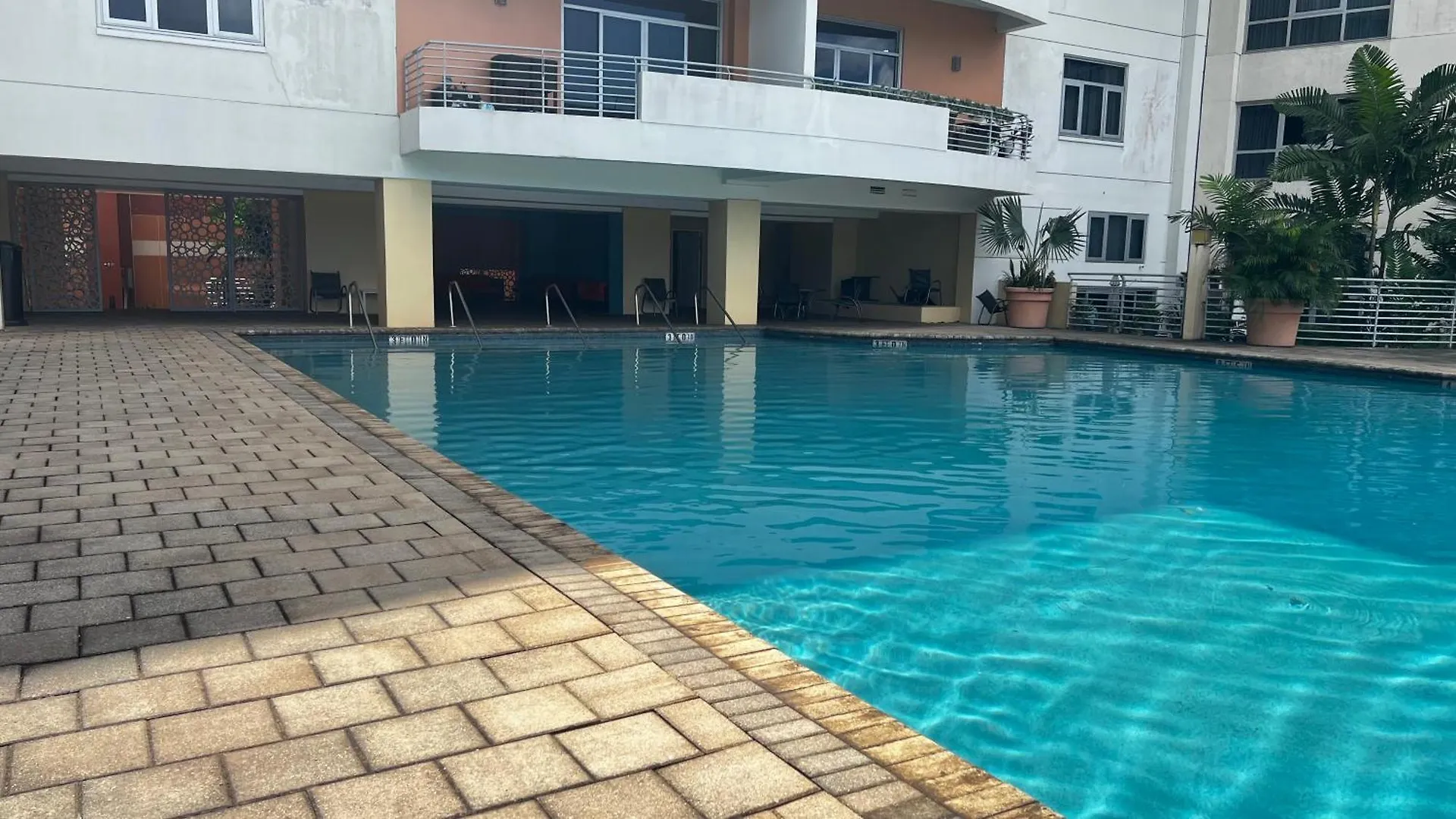 Lägenhet Modern 2-Bedroom One Woodbrook Place Apartment! Port of Spain Trinidad och Tobago