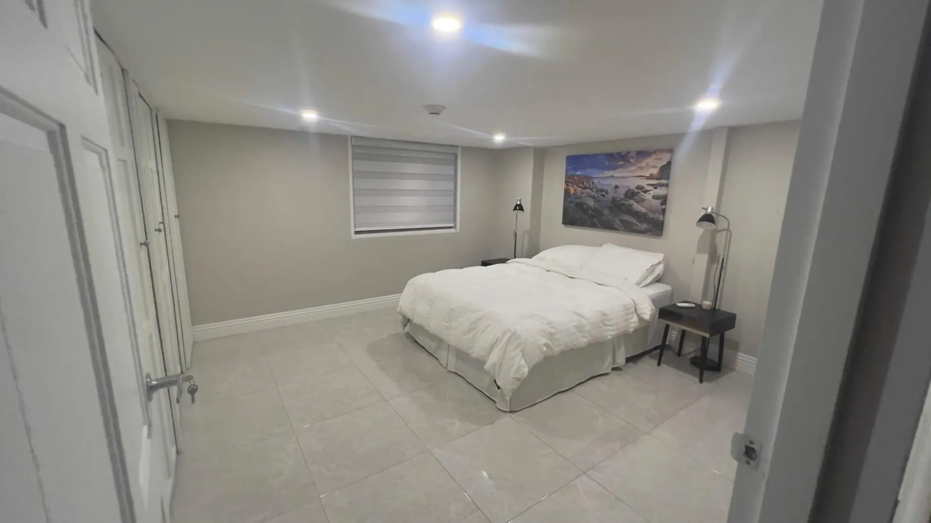 Modern 2-Bedroom One Woodbrook Place Apartment! Port of Spain 0*,